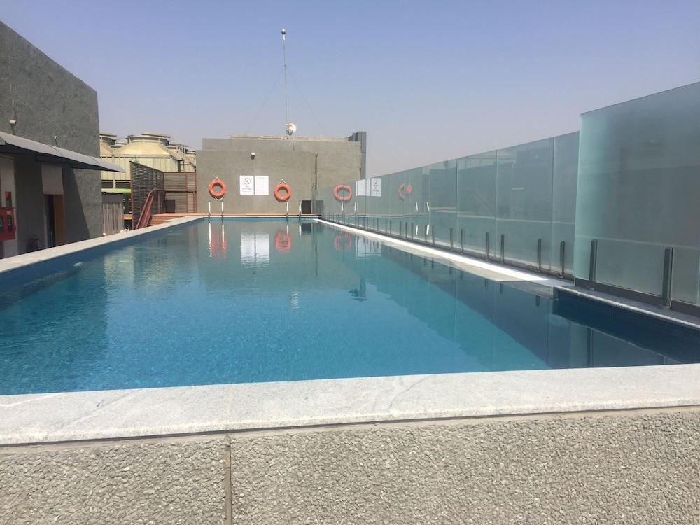 Hotel Doubletree By Hilton Ahmedabad Extérieur photo